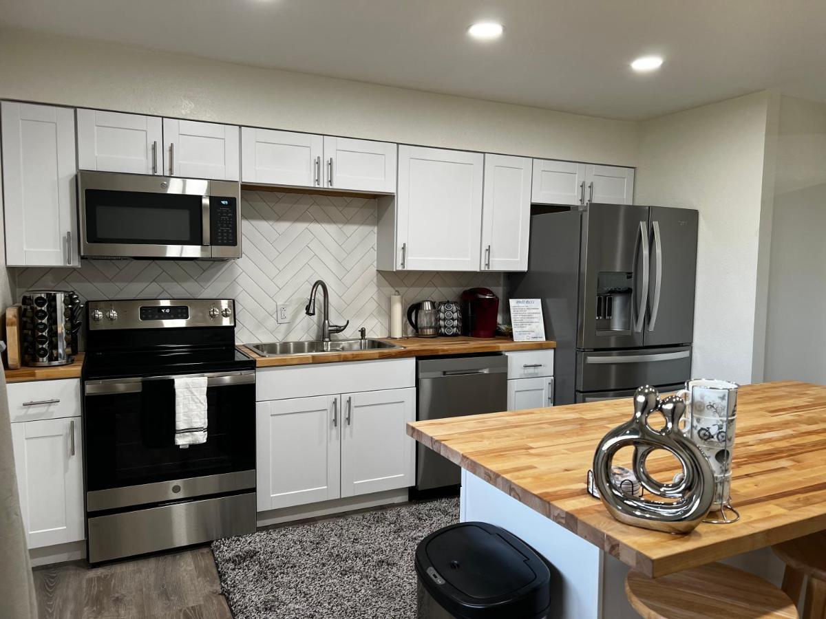 Anchorage Midtown Apartment- Wyoming 1 Eksteriør billede
